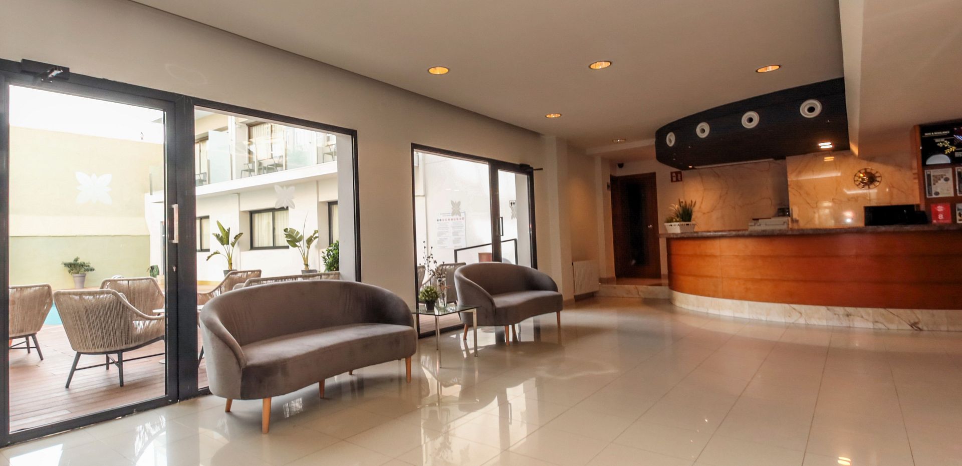 Gestiona tu reserva en Apartaments Lauria